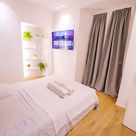 Apartment Central-luxury Free Wi-fi, Ac *