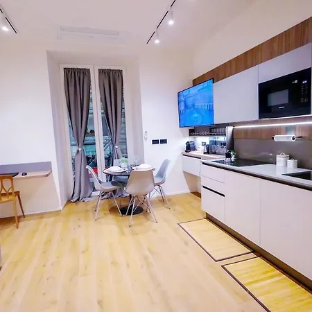Central-luxury Free Wi-fi, Ac ג'נובה
